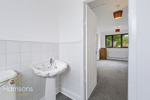 Photo 24- click for photo gallery